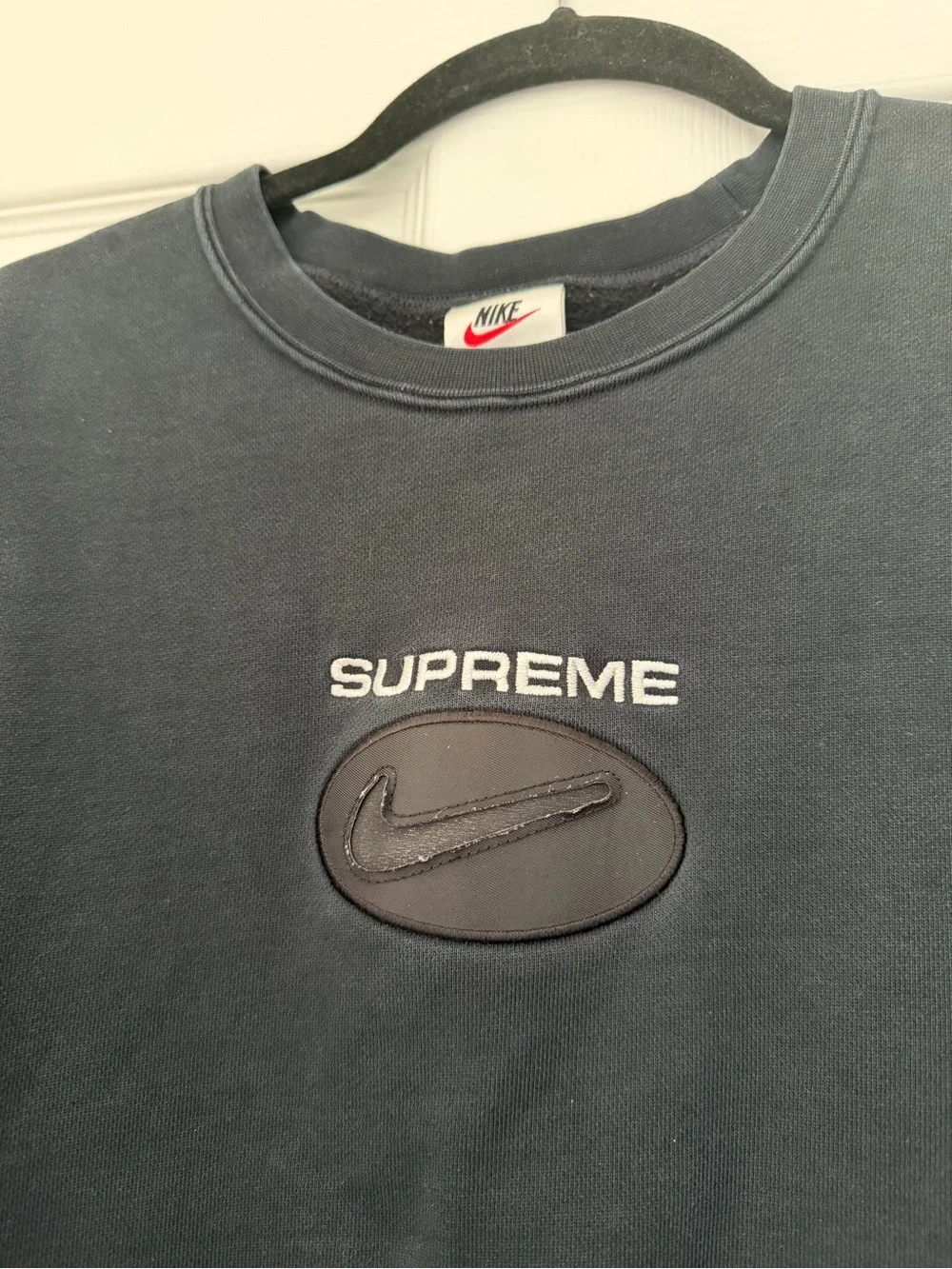 Supreme x Nike Jewel large Crewneck black logo swish